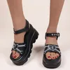 Marken design Sommer Plateaus andalen für Frauen Gothic Punk Herz kette Schnalle bequeme Keils andalen Damenschuhe