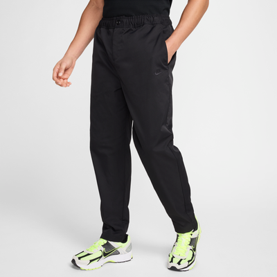 Nike Club Men's Woven Tapered Trousers - Black - Polyester