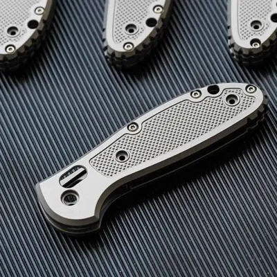 1 Paar maßgeschneiderte Griffwaagen aus Titanlegierung für Benchmade Griptilian 556