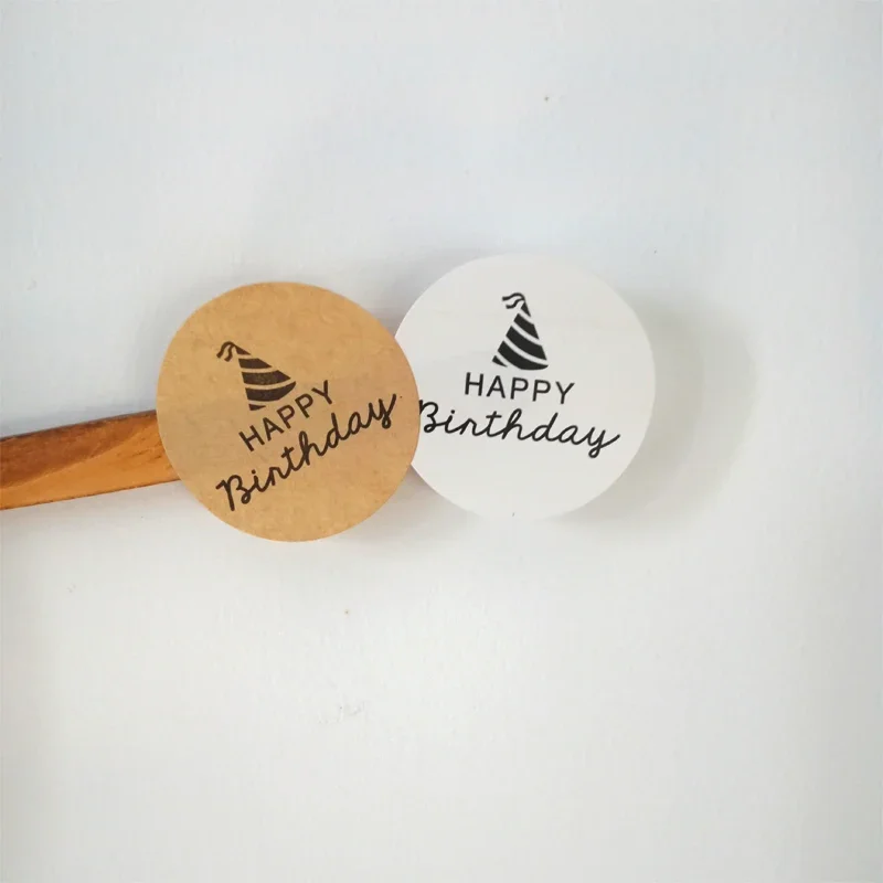 100 teile/paket Geburtstag Schreibwaren Aufkleber Für Umschlag Geschenke Abdichtung Runde DIY Papier Label Kind Aufkleber Glücklich
