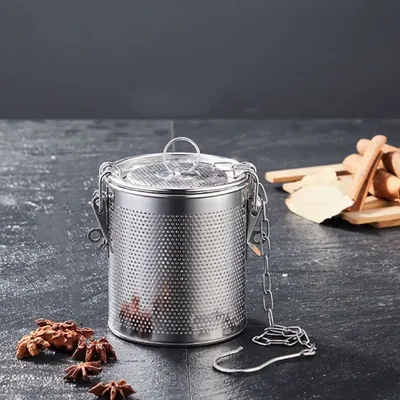 304 Stainless Steel Stew Seasoning Strainer Fine Mesh with Chain Hook Tea Ball Infuser