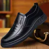 Klassische Herren-Lederschuhe, neue schwarze, rutschfeste und atmungsaktive Schuhe mit weichem Boden, Low-Top-Business-Casual-Loafer, formelle Herrenschuhe