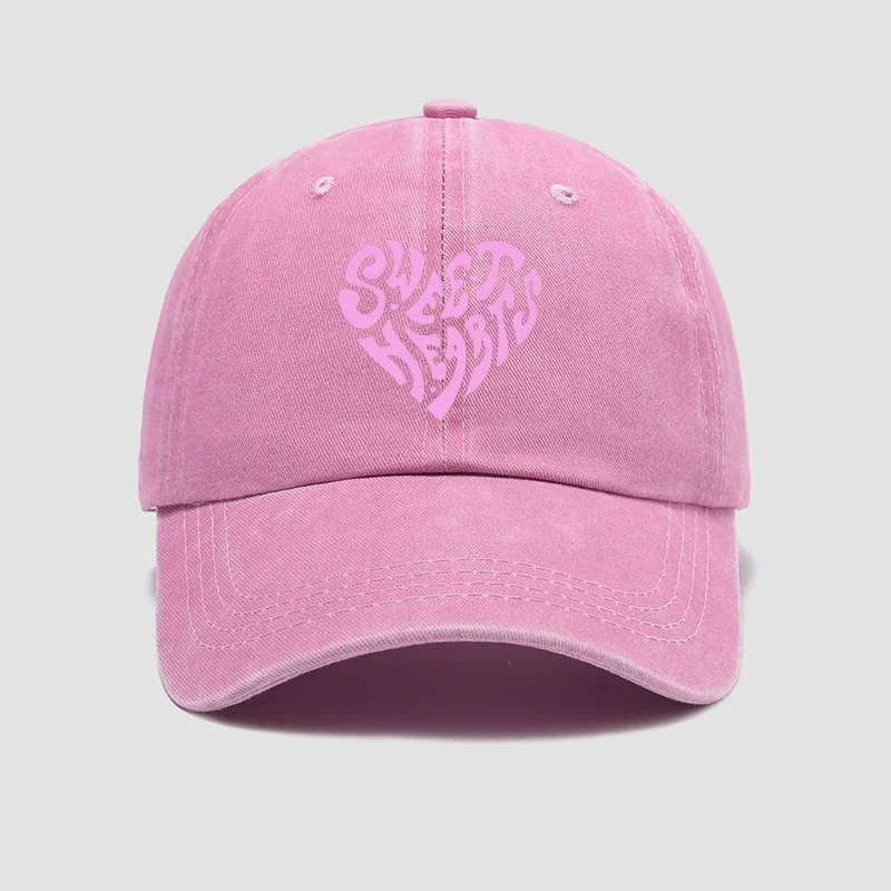 Rosa herzförmige Baseballkappe mit Buchstabendruck, vielseitig einsetzbar für den täglichen Gebrauch, süßer Mädchenhut, Sonnenschutz und Beschattung im Freien Image