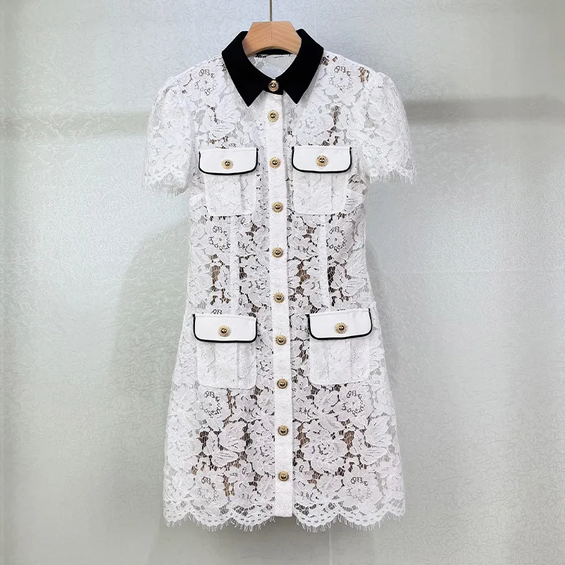 Abend Party Kleid Frauen Elegante Süße Einreiher Goldene Weiße Spitze Kurze Kleider Häkeln Aushöhlen Peter Pan Kragen