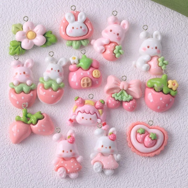 10 Stück Kawaii Kaninchen Erdbeere Haus Harz Charms schöne Cartoon Tiere Anhänger für Ohrringe Schlüsselanhänger DIY Schmuck machen Image