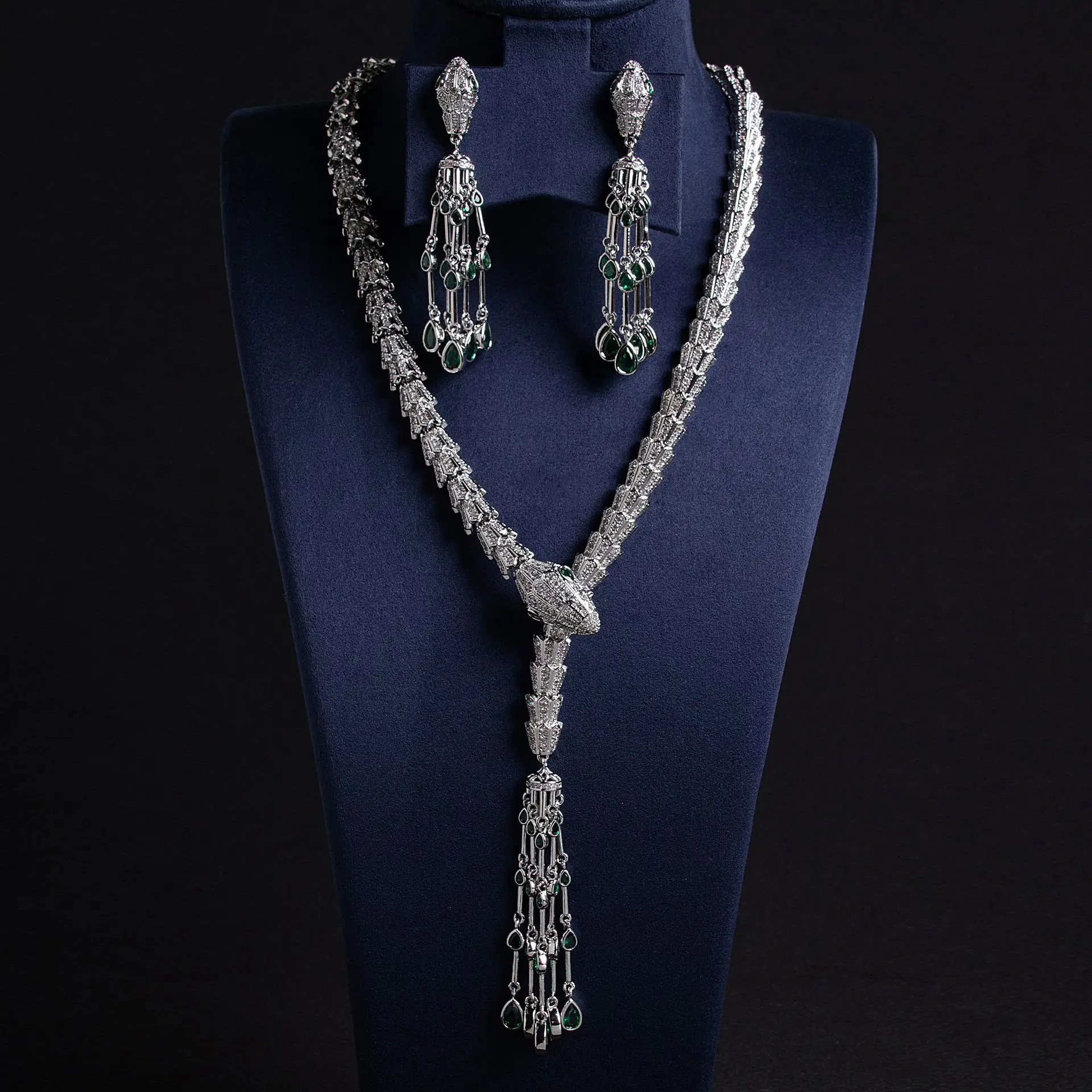 Frauen Serpentine Quaste Halskette Diamant Zirkon Ohrringe Braut Set Image