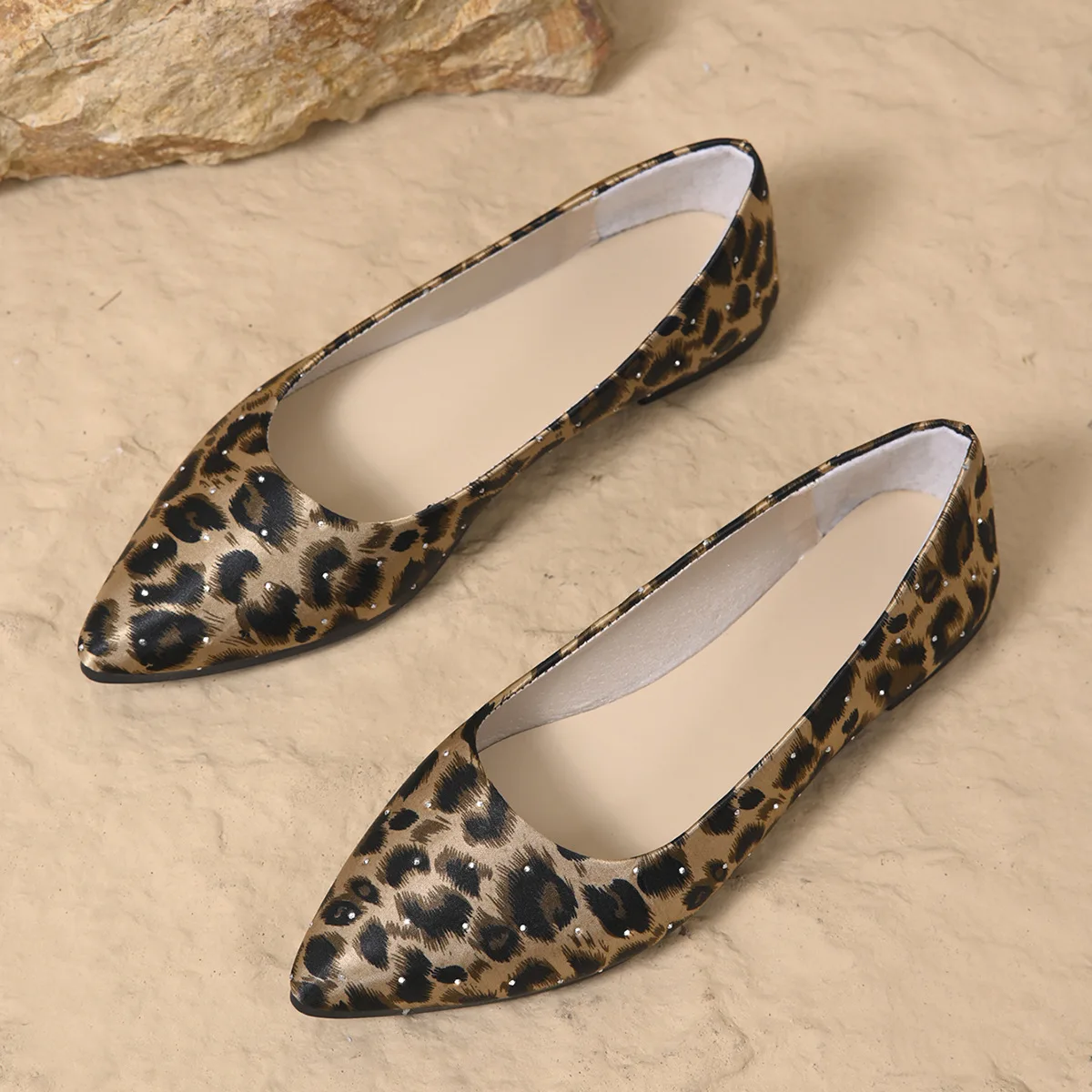 Leopard Schuhe 2025, Neue Frauen Wohnungen Frau Casual Schuhe Spitz Frühling Sommer Flache Mode Damen Schuhe Slip-on große Größe