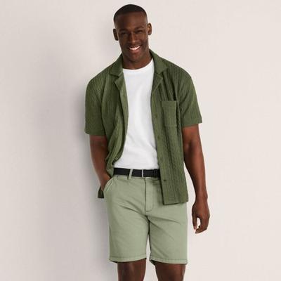 Belted Textured Chino Shorts, Slim Fit, Men, size: 40, regular, Green, Cotton/Lyocell/Cotton-blend, by Lands' End