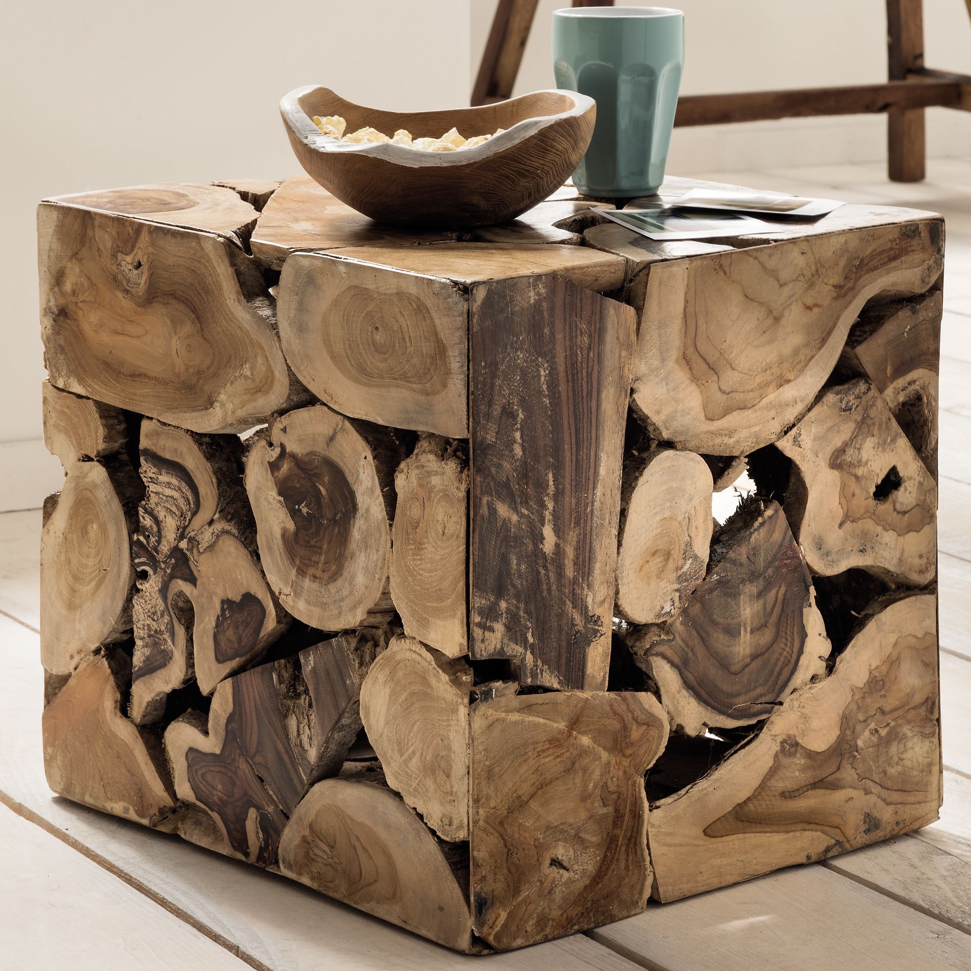 die Faktorei »Wurzel« Beistelltisch/Hocker – erhältlich in 2 Ausführungen