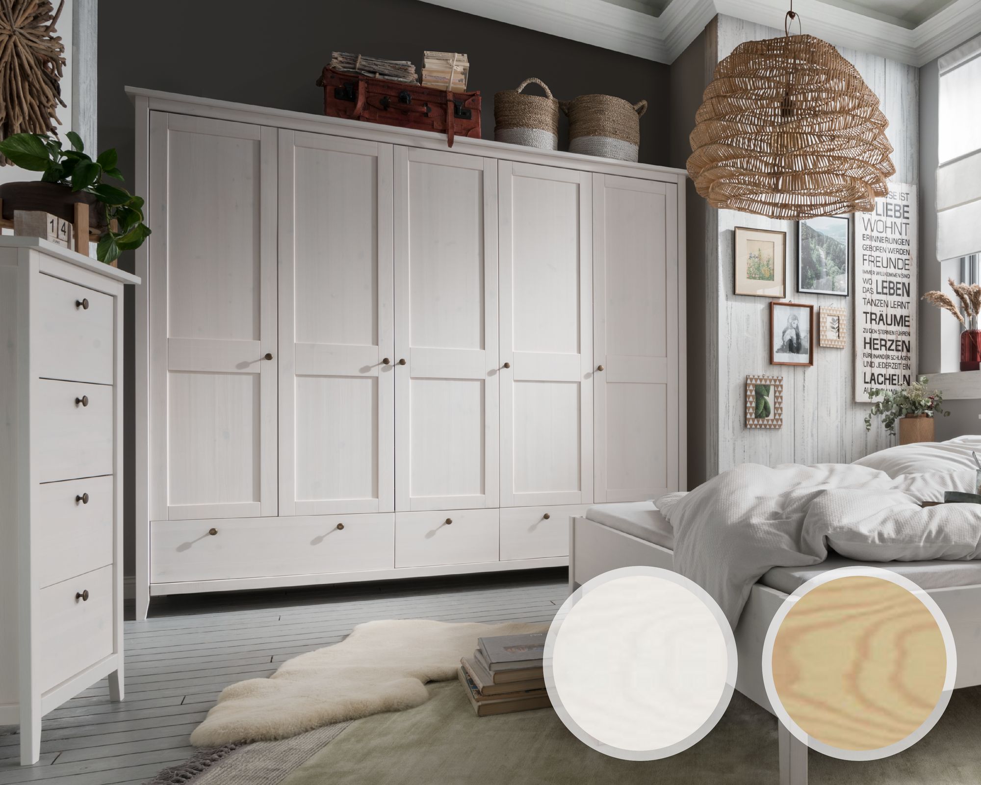 Massivholz »Solvita« Kleiderschrank 5-türig – erhältlich in 2 Ausführungen