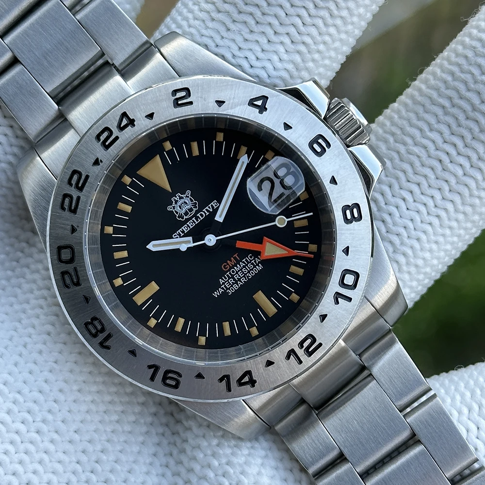STEELDIVE D1992V Neuankömmling GMT NH34 Automatisches mechanisches Uhrwerk Leuchtendes Saphirglas 300M wasserdichte Herren-Taucheruhren Image
