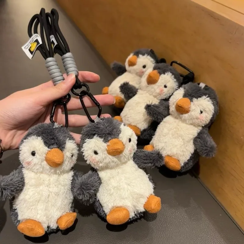 Kawaii Schüchterner Pinguin Plüsch Anhänger Rucksack Ornamente Cartoon Niedlicher Pinguin Plüschtier Puppe Schlüsselanhänger Weihnachten Kleines Geschenk Image