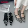 Große Größe 43 Mode Spitz Damen Wohnungen Sandalen Schuhe Weibliche Pumps Schuhe Designer Niet