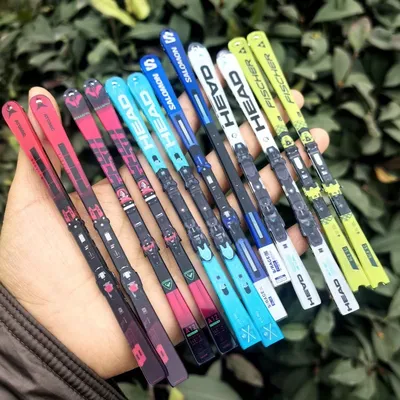 13CM Mini Snowflake Snowboard Acrylic Keychain Pendant Ski Games Sled Board Key Chain Keyring Sports and Snow Festival Gift
