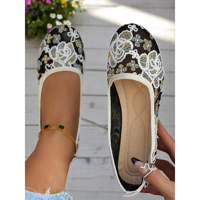 Women's Embroidered Lace Ballet Flats – Soft Mesh Upper with Floral Pattern, Vintage Elegant Style, for Spring Picnic, Travel and Daily Outfits