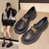 2024 Damenschuhe Damenmode Mary Jane Round Toe Flats Slipper Oxfords Plattform lässig Metall kette Schnalle Damen Heels schwarz