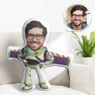 Benutzerdefiniertes Gesichtskissen, personalisiertes Fotokissen, Flugzeug Buzz Lightyear MiniMe Kissen, Geschenke für Ihn Image