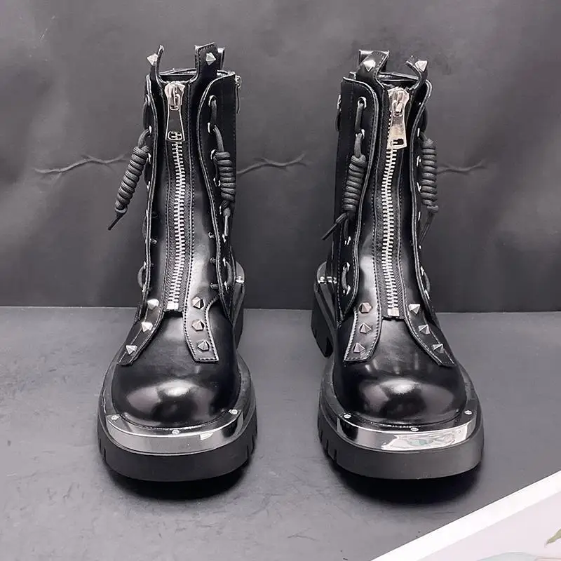 2025 Britische Chelsea-Motorradstiefel aus weichem Leder mit mittlerer Oberärmeln und Lokomotive-Innenhöhung für Herren mit dicken Sohlen Image