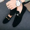 Herren-Sneaker, flache Schuhe, Freizeitschuhe, rote Slipper, Stollen, Metallbesatz, für Erwachsene,