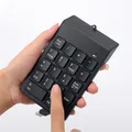 Tastiera numerica cablata a 18 tasti Tastiera universale USB Mini numero Keycap per laptop PC desktop Tastiera numerica per computer Contabile