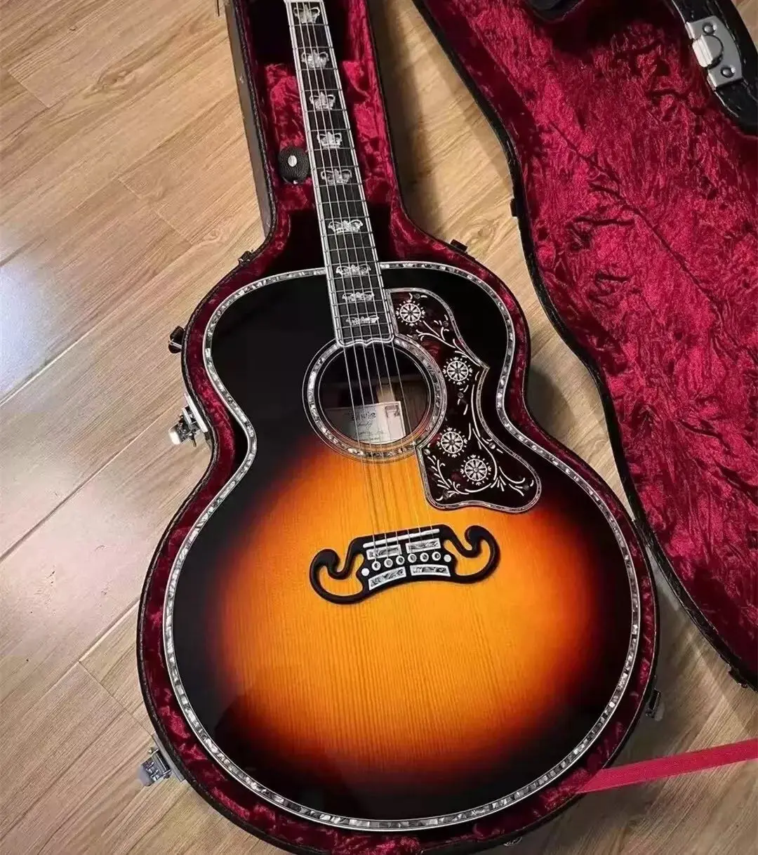 Kundenspezifische 2025, neue Monarch Rosewood Tri Burst SJ200 Crown Type Jumbo SOLID Akustikgitarre Image