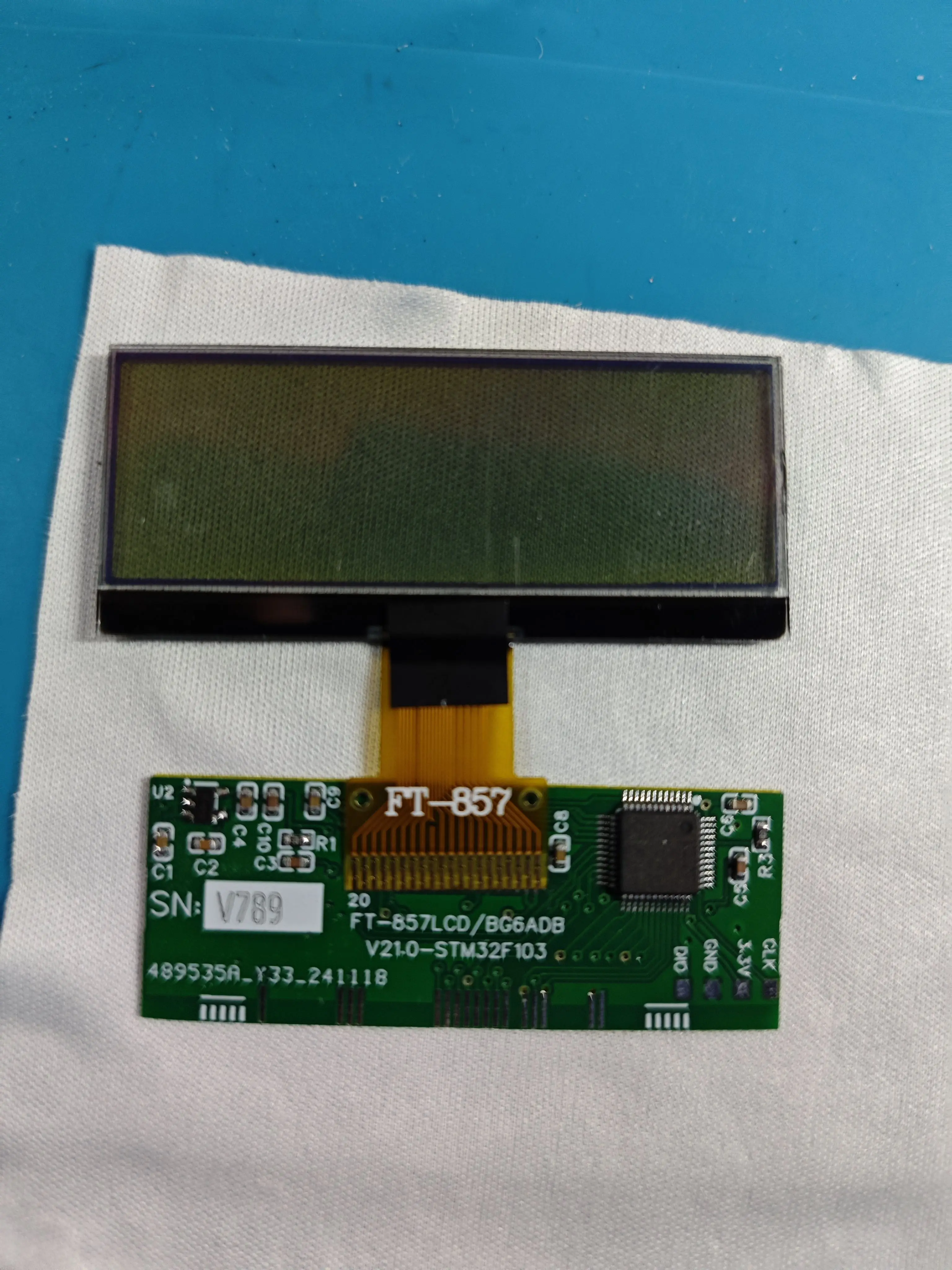 LCD-Display für FT-857/D LCD-Volldisplay mit offener Form, individueller Ersatzbildschirm Image