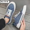 Neue Schnürschuhe in Blau für Herren, Crosscourt Traveler-Turnschuhe, lässige Sportschuhe für