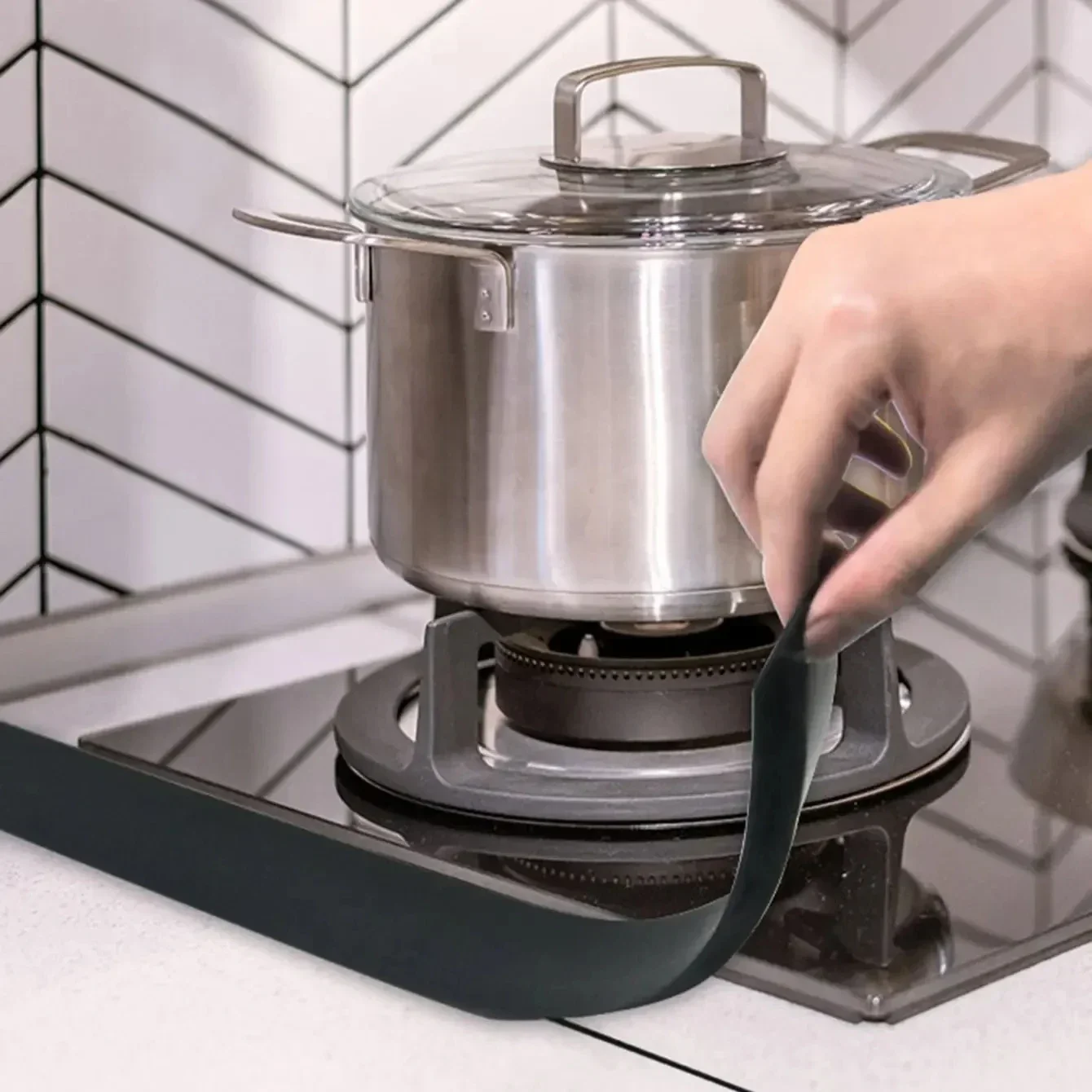 1 Stück Silikon-Lückenabdeckung für Kochplatten, ölbeständiger und schmutzabweisender Dichtungsstreifen, Lückenverbindung für die Arbeitsplatte im Büro, Schreibtisch