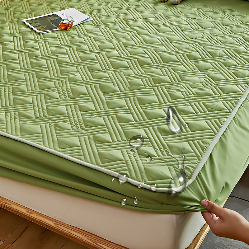 Queen Full King Protective Bed Cover Waterproof Mattress Protector Quilted Fitted Mattress Pad Bed Protector Mattress Cover with Elastic Band Thickened Urine-Proof