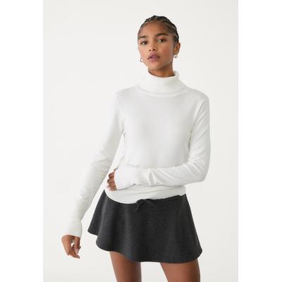 Stradivarius High neck knit jumper Ecru S