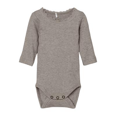 Body NAME IT "NBFKAB LS BODY NOOS", Baby, Gr. 86, N-Gr, satellite detail:melange, Jersey, Spitze, Obermaterial: 57% Baumwolle, 38% Modal, 5% Elasthan, meliert, casual, normal, Rundhals, Langarm, Bodies Image