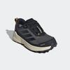 Wanderschuh ADIDAS TERREX "TERREX TRAILMAKER 2 RAIN.RDY", Gr. 39, grau six, core schwarz, bronze strata, Textil, Synthetik, sportlich, Schuhe