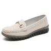 Damen Leder leichte Anti-Rutsch-Kleidung weiche Sohle lässig flach bequeme Loafer Sportschuhe plus Größe 42 Arbeit Wanderschuhe