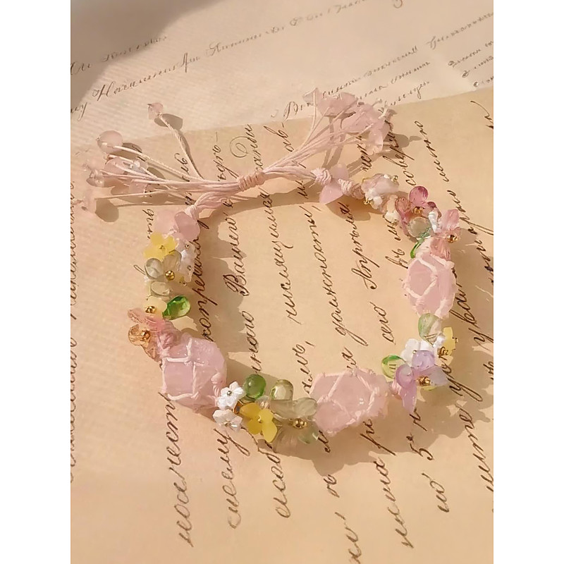 Women's Handmade Floral Gemstone Bracelet – Natural Crystal Beads, Adjustable Boho Style, Ideal for Casual Wear, Gifts and Nature-Inspired Outfits
