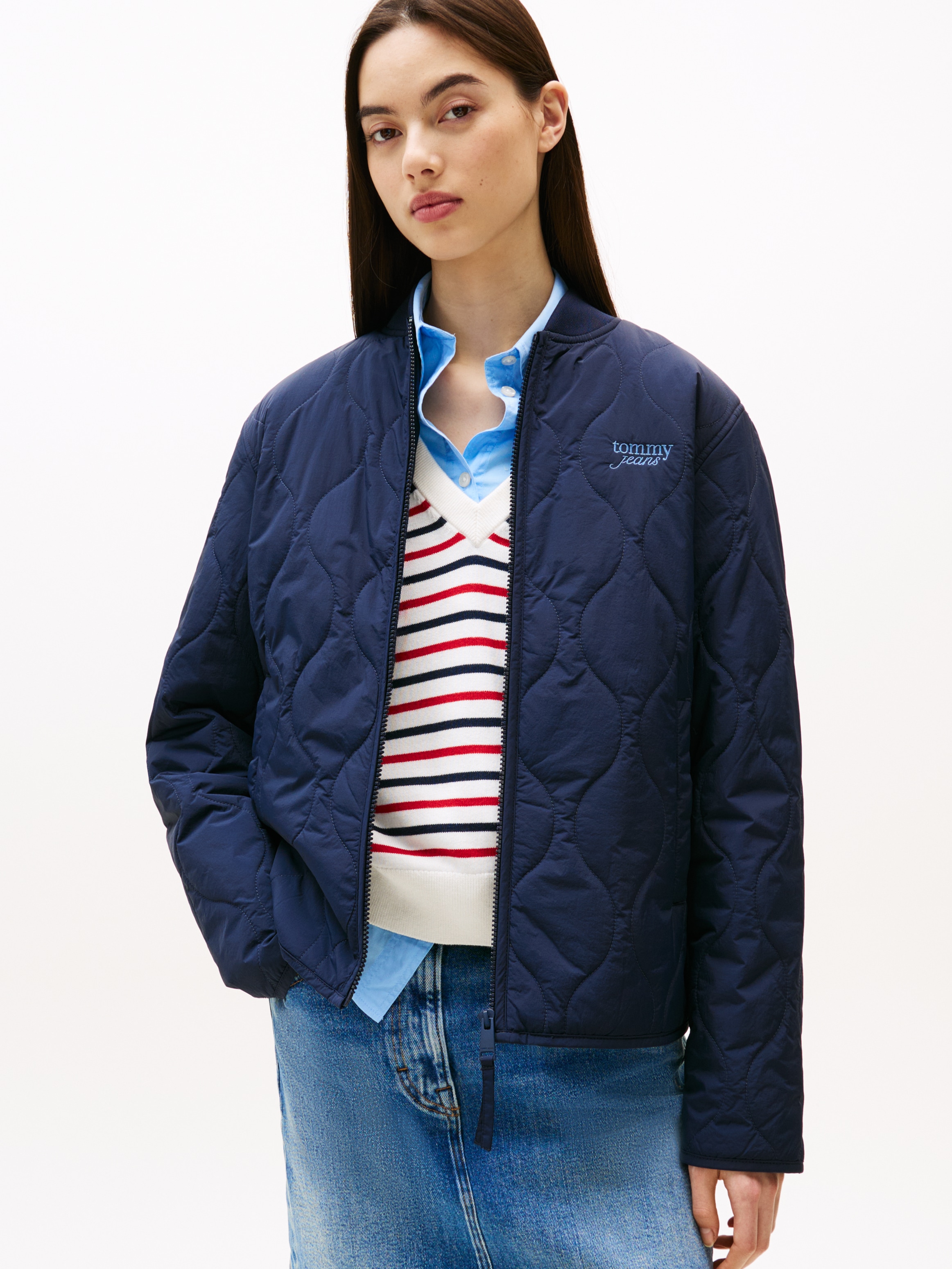 Blouson TOMMY JEANS "TJW REG ONION QUILT JACKET", Damen, Gr. L (40), blau (schwarz night navy), Web;Steppware, Obermaterial: 100% Polyamid, unifarben, Jacken Image