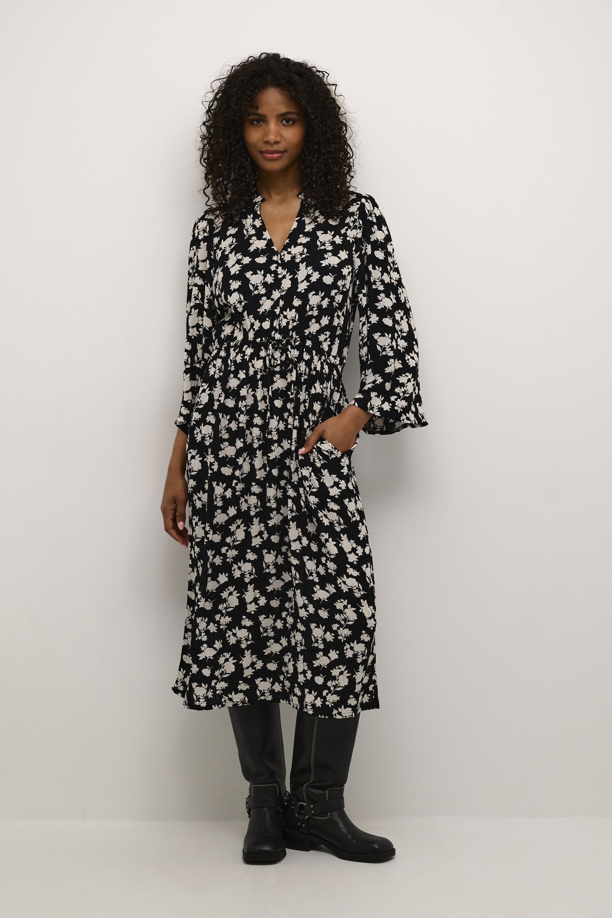 Kleid Regular fit black offwhite Image