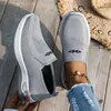 Frauen Gestrickte Turnschuhe Frühling Atmungs Einfarbig Slip-on Laufsport Schuhe Frau Casual Bequeme Wanderschuhe Plus Größe 42