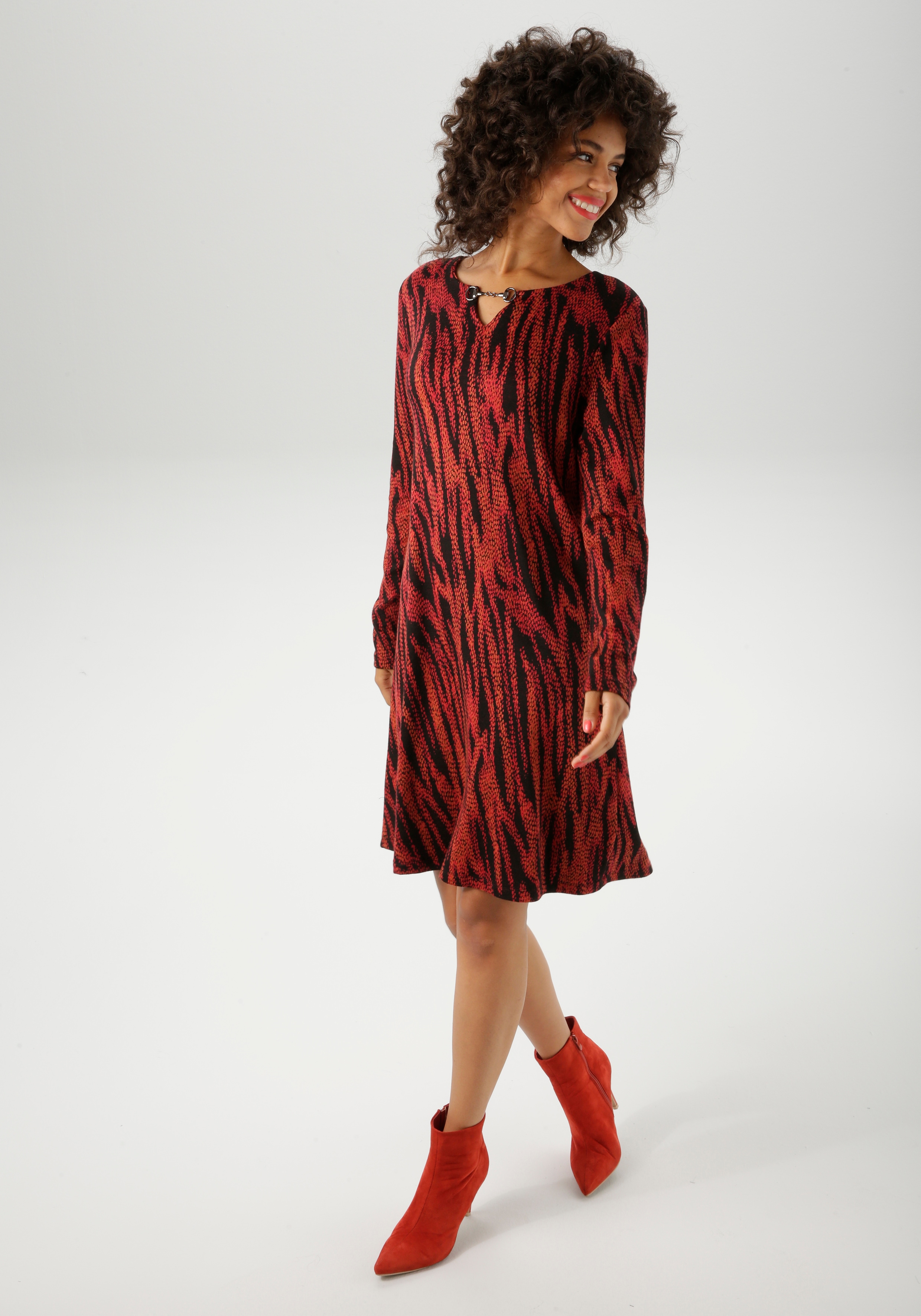 Jerseykleid ANISTON CASUAL, Damen, Gr. 36, N-Gr, orange (rot, orange, schwarz), Jersey, Obermaterial: 65% Polyester, 30% Viskose, 5% Elasthan, Jacquardmuster, animal-print, gemustert, figurumspielend kniefrei, Rundhals, Kleider, mit dekorativem... Image