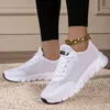 2025 Neue grenzüberschreitende große Sommer-Hohl-out-gewebte Sport-Freizeitschuhe für Damen, leichte Laufschuhe, weiße Schuhe