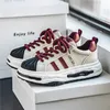 2025, neue Herrenschuhe, alle Low-Top-Sportarten, großer Fuß, dicke Sohle, Modetrend-Schuhe, Netzwerk, rot, Alltagskleidung, Straße, Freizeitschuhe