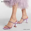 Kristallverzierte Satin-Pantoletten mit Absatz, quadratisch, offener Zehenbereich, Sanduhr-förmiger Absatz, Hausschuhe für Sommer, Party, Abschlussball, Damenschuhe