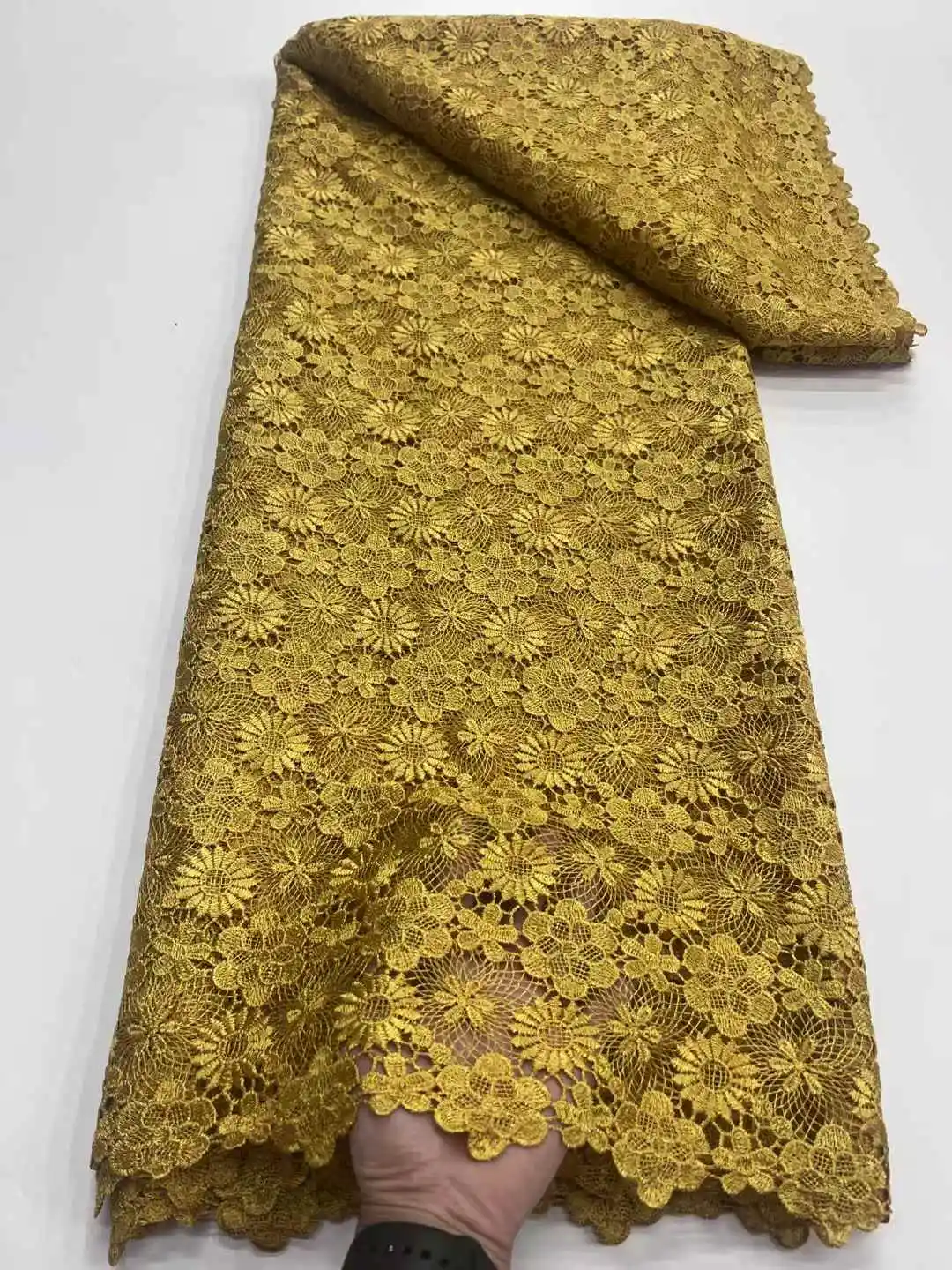 Nuovo design tessuti di pizzo guipure africano 5 metri 2025 tessuto di pizzo cavo francese di pizzo ricamo di alta qualità per abiti da sposa