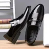 2023 klassische Männer Kleid Schuhe Slip auf Schwarz Leder Schuhe für Männer Plus Größe Punkt Zehe Business Casual Männer Formale schuhe für Hochzeit