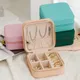 Mini scatola portaoggetti portatile per gioielli Custodia per gioielli da viaggio Custodia in pelle Orecchini Collana Anello Organizzatore Display Scatola di imballaggio