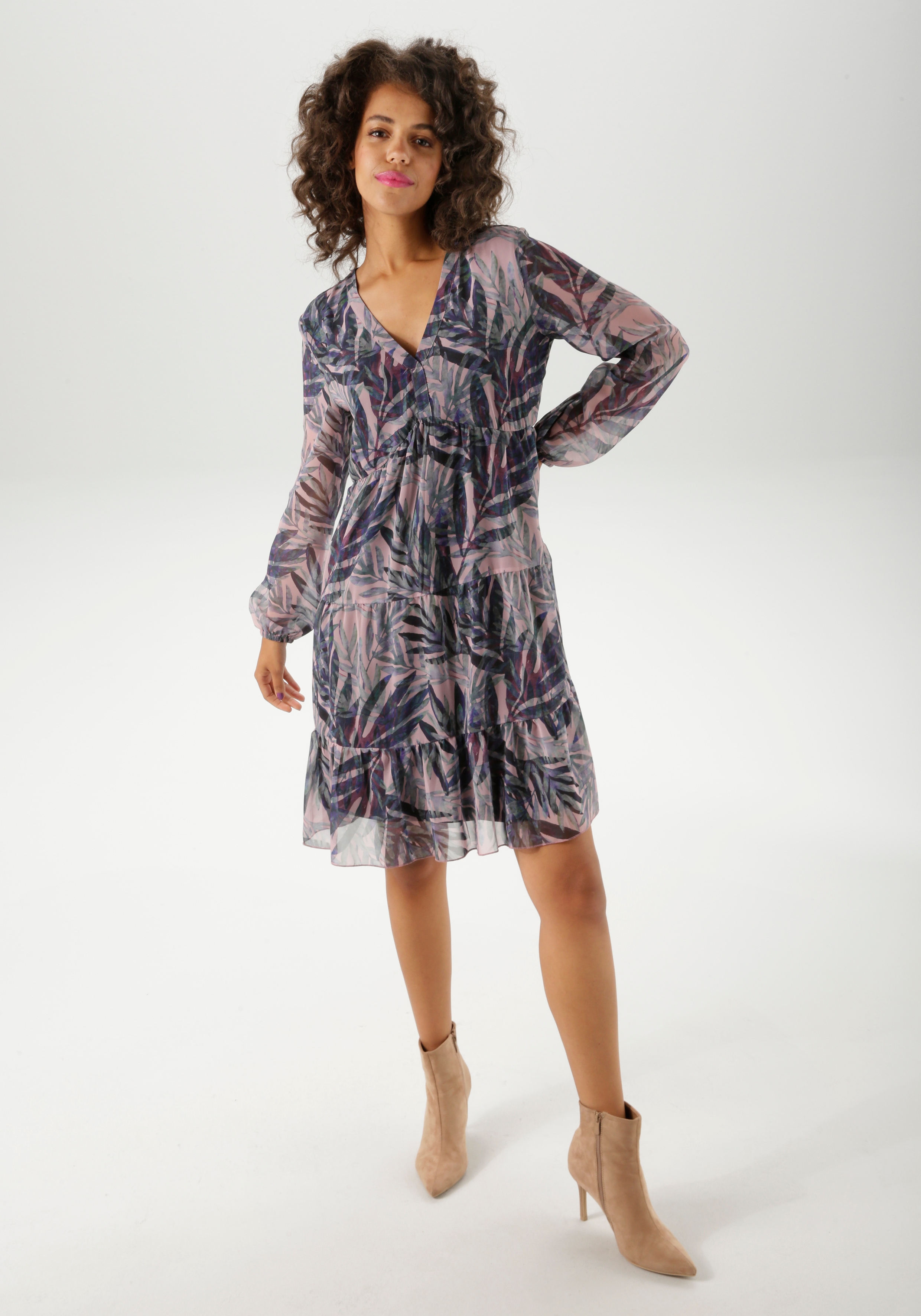 Tunikakleid ANISTON CASUAL, Damen, Gr. 46, N-Gr, lila (flieder, grün, lila, marine, braun), Chiffon, Obermaterial: 100% Polyester. Futter: 100% Polyester, bedruckt, figurumspielend kniefrei, V-Ausschnitt, elastischer Bund mit Gummizug, Kleider, mit...