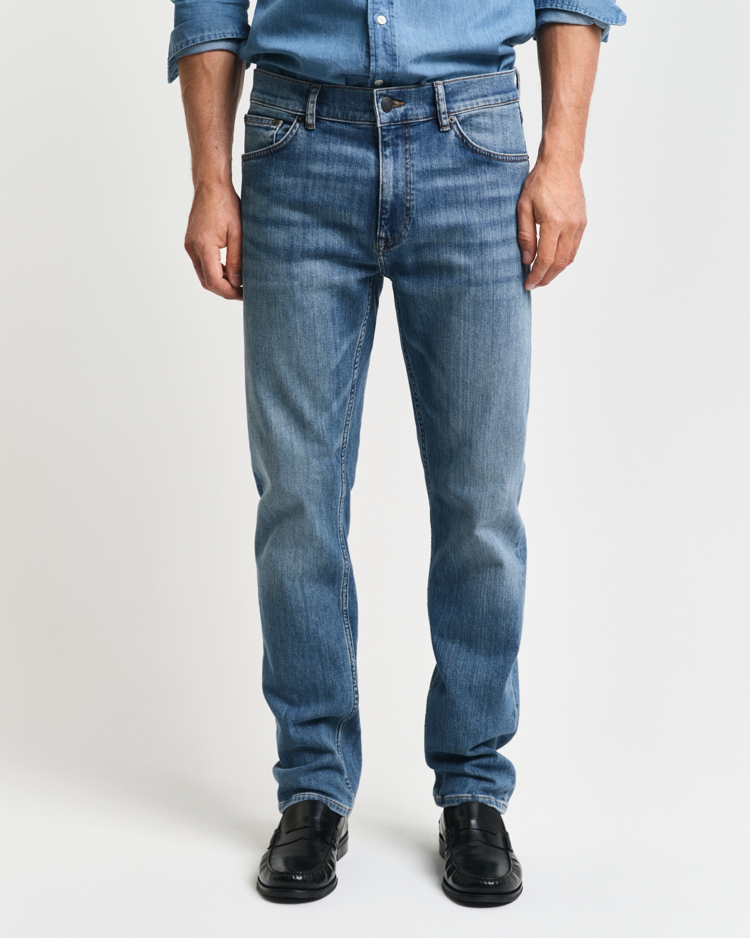 Regular-fit-Jeans GANT "REGULAR GANT JEANS", Herren, Gr. 30, Länge 34, blau (mid blau worn in), Denim/Jeans, Obermaterial: 97% Baumwolle, 2% Polyester, 1% Elasthan, regular fit, Jeans