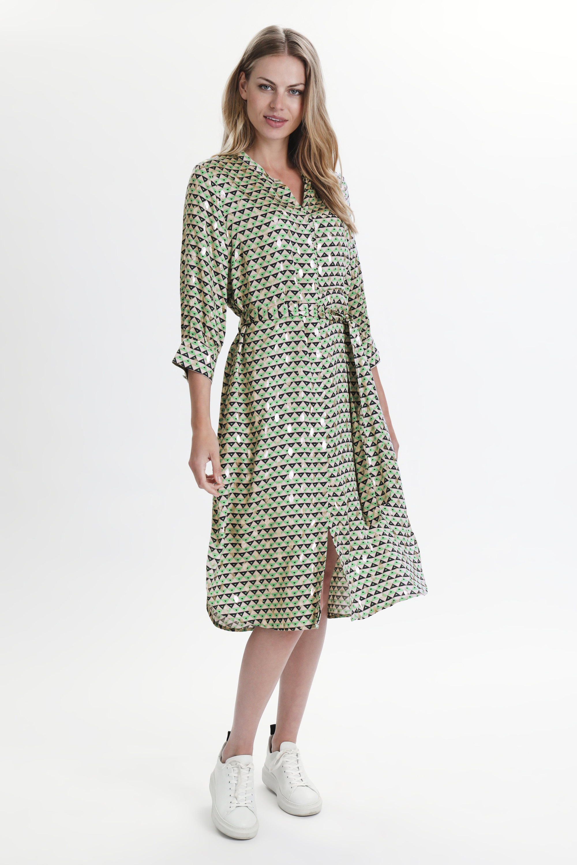 Kleid mit lockerer Passform beige M