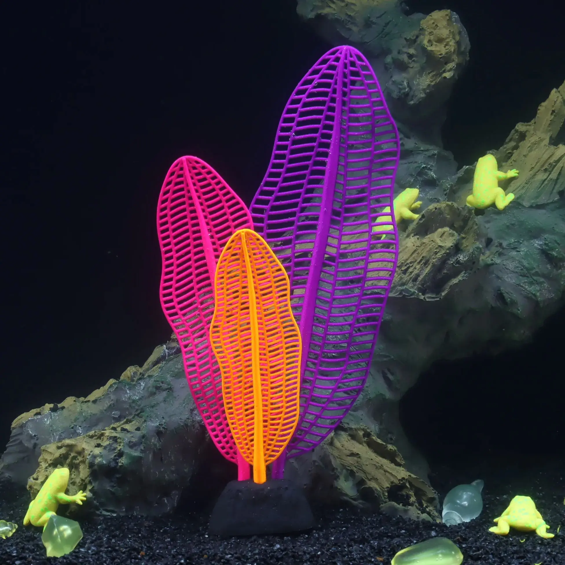 1-teiliges Silikon-Wassergras, Aquarium-Dekoration, Aquarium-Dekoration, im Wasser schwimmend, leuchtendes Licht unter dem Aquarium