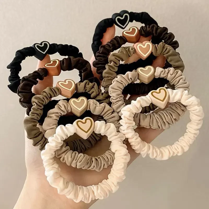 50 Stück einfache Herz-Kugel-Charms Scrunchie keine Schäden elastische geflochtene Haargummis Seile Frauen Mädchen Pferdeschwanz-Halter Gummibänder Image