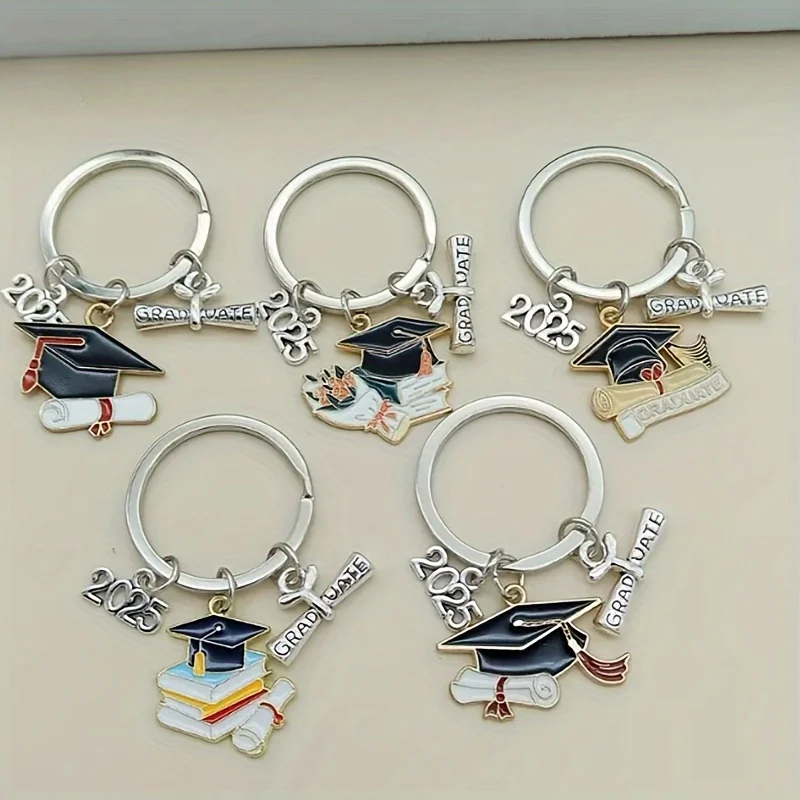 6-teiliges 2025, Abschluss-Schlüsselanhänger-Set mit Hut und Anmeldeinformationen, Geschenk für die Abschlusssaison, Schlüsselanhänger, hängender Rucksack, Abschlussgeschenke Image